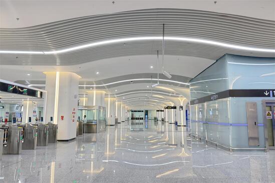 11月28日成都地鐵19號線二期開通運營——攝影:王思雨 (3).jpg